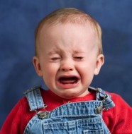 bebe llorando